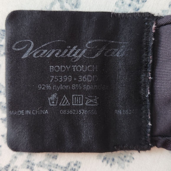 Vanity Fair Body Touch bra 36DD - Picture 8 of 8